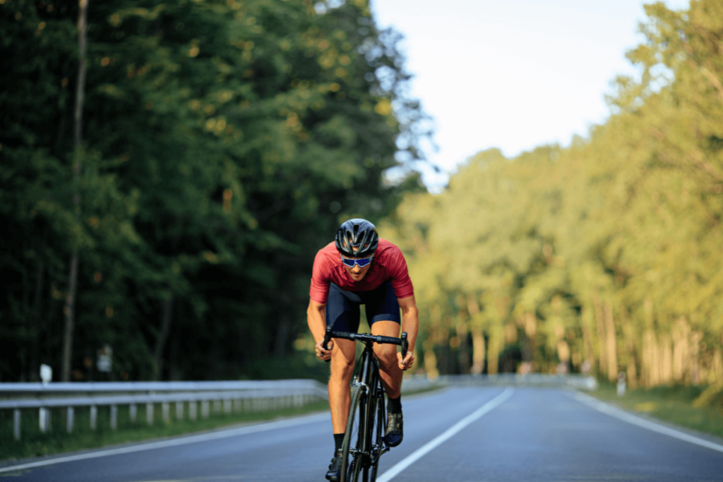 Indoor ou Outdoor, qual modalidade de pedalada é mais eficiente para perder gordura corporal?