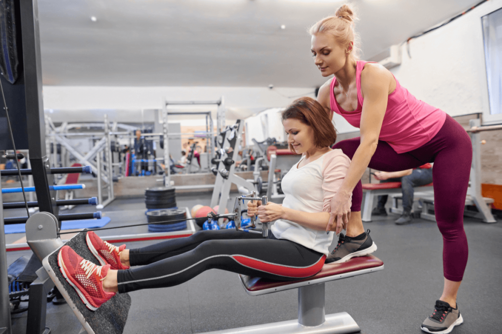 Qualificações Essenciais para um Personal Trainer para Mulheres na Menopausa