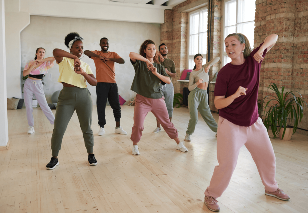 Conheça a Zumba, Uma Alternativa Para Secar Gordura Corporal Rápido Com Música e Alegria