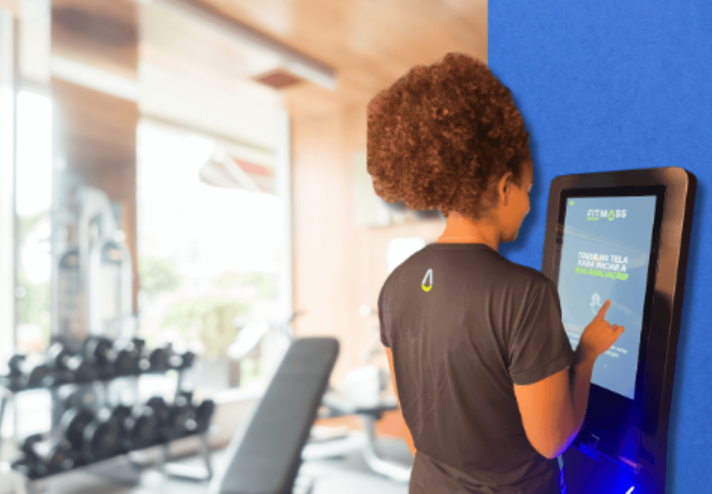 Com Fitmass Bioscan Você Reduz em Até 97% o Tempo das Avaliações Corporais na sua Academia! Confira Essa Simulação.
