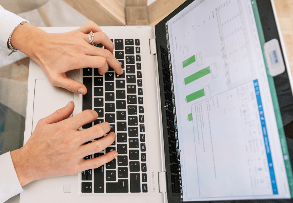 Aplicativos para Personal Trainers: As 7 Melhores Ferramentas para Escalar sua Consultoria e Organizar Alunos