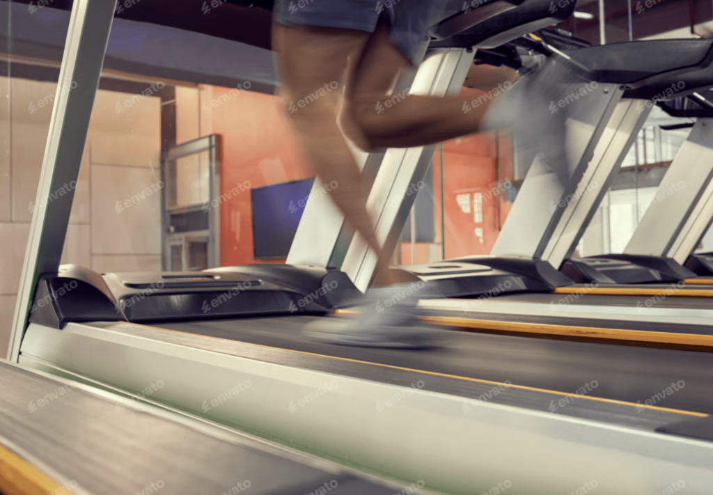 Esteira ou rua? Entenda qual opção traz mais resultados para emagrecer, melhorar performance e evitar lesões, com uma análise completa e profissional.