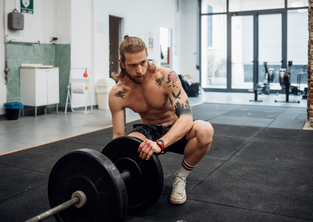 Aprenda a identificar dores, corrigir a técnica e manter a constância nos seus treinos. Evite as lesões na academia com este guia completo.