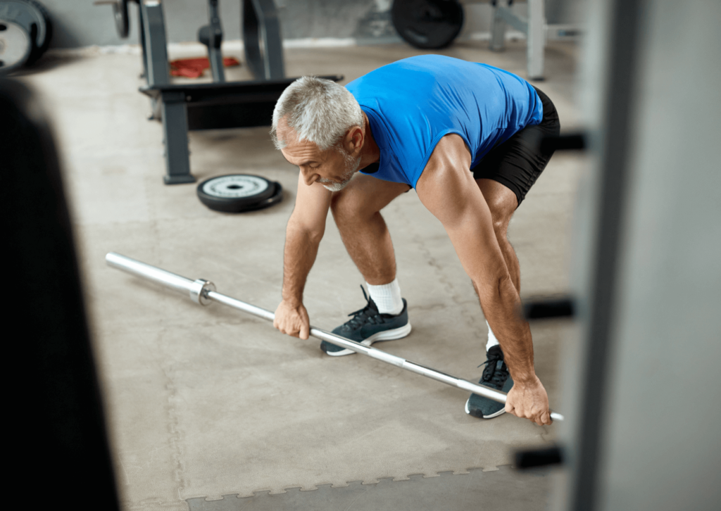 Entenda por que idosos preferem Pilates à musculação e aprenda a adaptar o treino para idoso e atrair o público 60+ para sua academia.