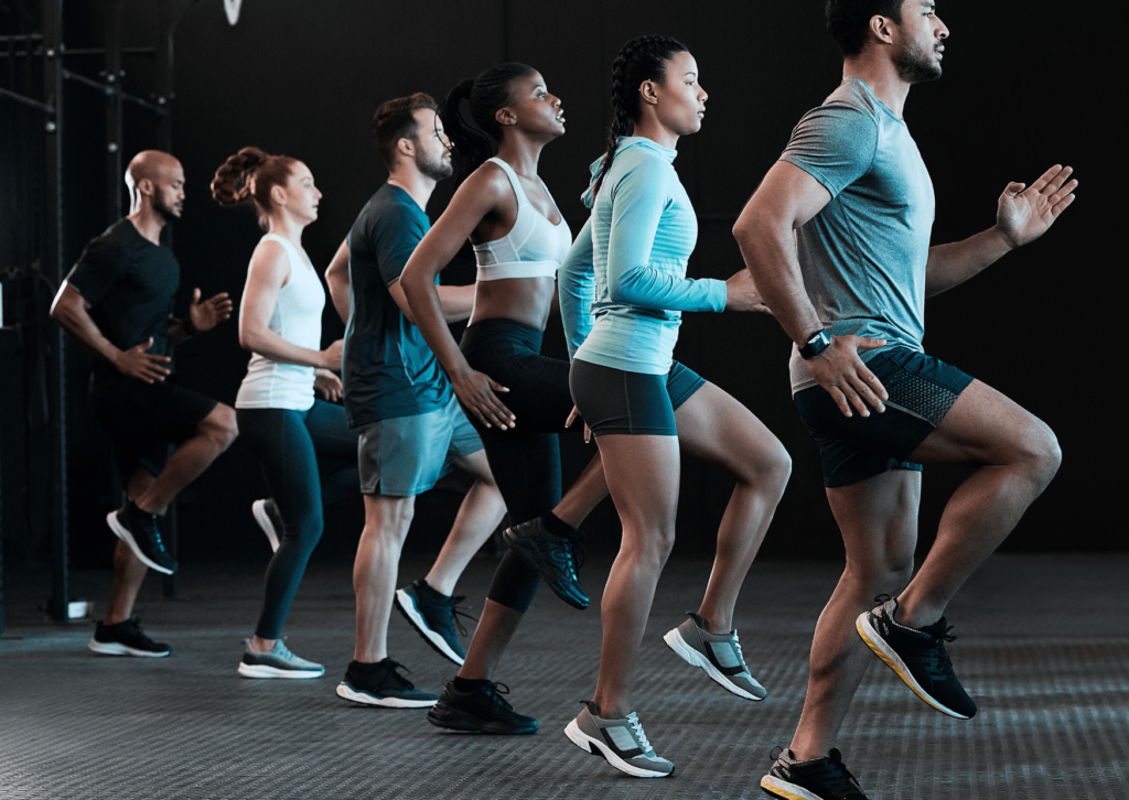 Descubra como a atividade física na saúde revoluciona a longevidade e o cérebro e o que dizem os novos estudos sobre mioquinas e metabolismo!