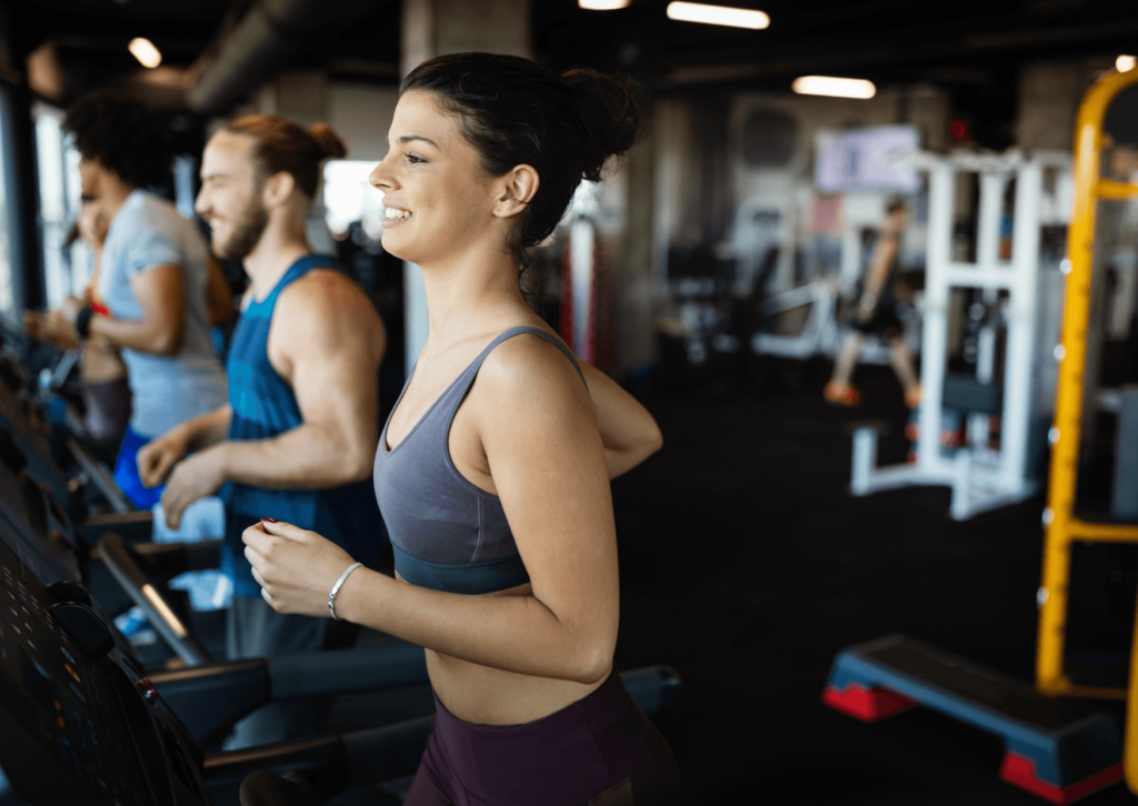 Aprenda como aplicar a inteligência competitiva na sua academia para antecipar tendências e dominar o mercado fitness local.