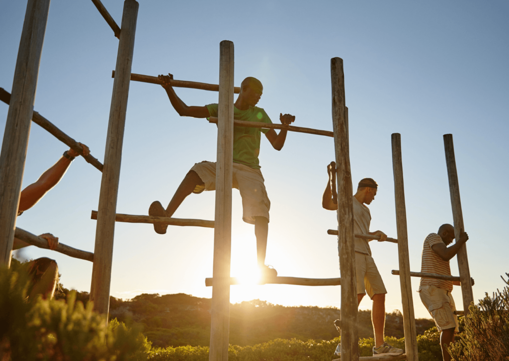 Explore o potencial do fitness outdoor! Aprenda estratégias de negócio e como empreender com baixo investimento ao ar livre.