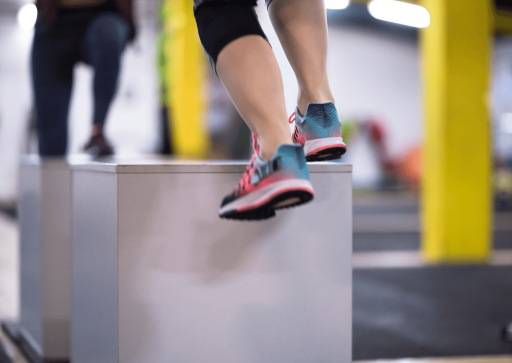 Nesse artigo, aprenda a implementar o Parkour como modalidade, aumentar o faturamento e fidelizar alunos com treinos dinâmicos.