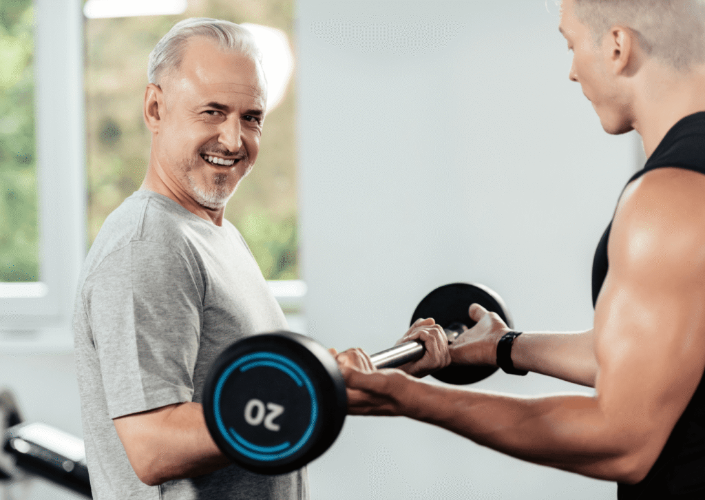 Nesse artigo, aprenda a como lidar em relação a Sarcopenia. Guia para gestores e personal trainers contra a perda muscular.
