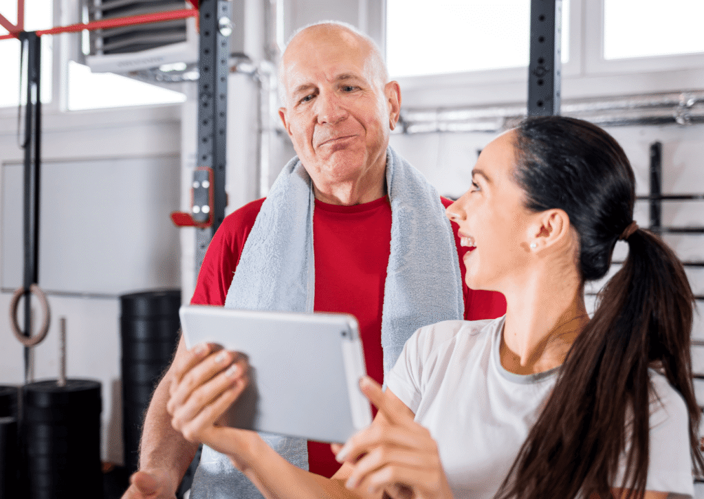 Nesse artigo, aprenda a como lidar em relação a Sarcopenia. Guia para gestores e personal trainers contra a perda muscular.