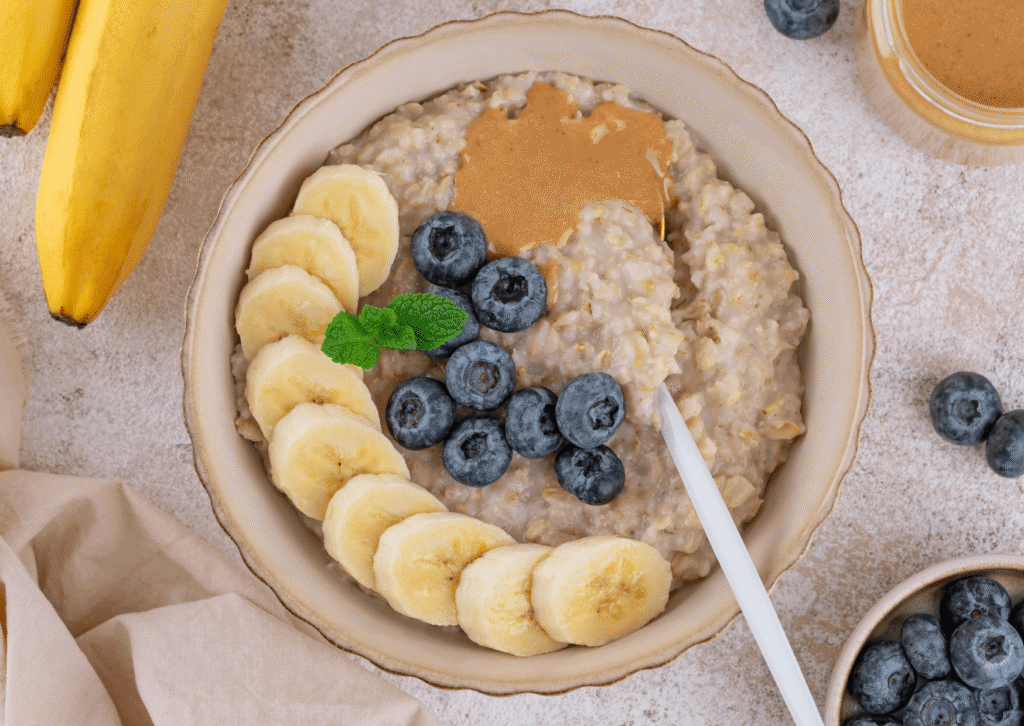 Quer render mais no WOD? Descubra o pré-treino CrossFit ideal entre suplementos e alimentos. Evite a fadiga, bata seus PRs e treine no topo!