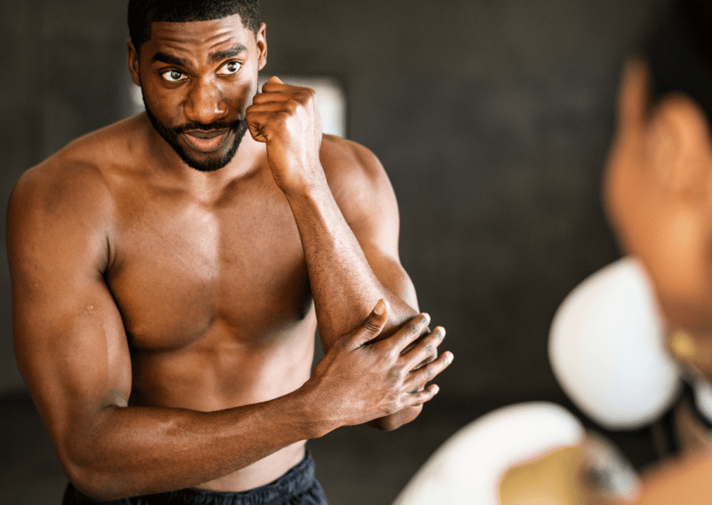 Descubra como o cálculo de calorias protege seus músculos. Aprenda a calcular seu gasto energético e mantenha sua massa magra sem errar.