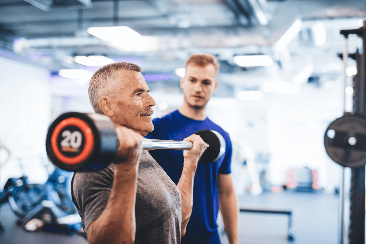 Compreendendo as Oportunidades do Mercado de Personal Trainer da Terceira Idade