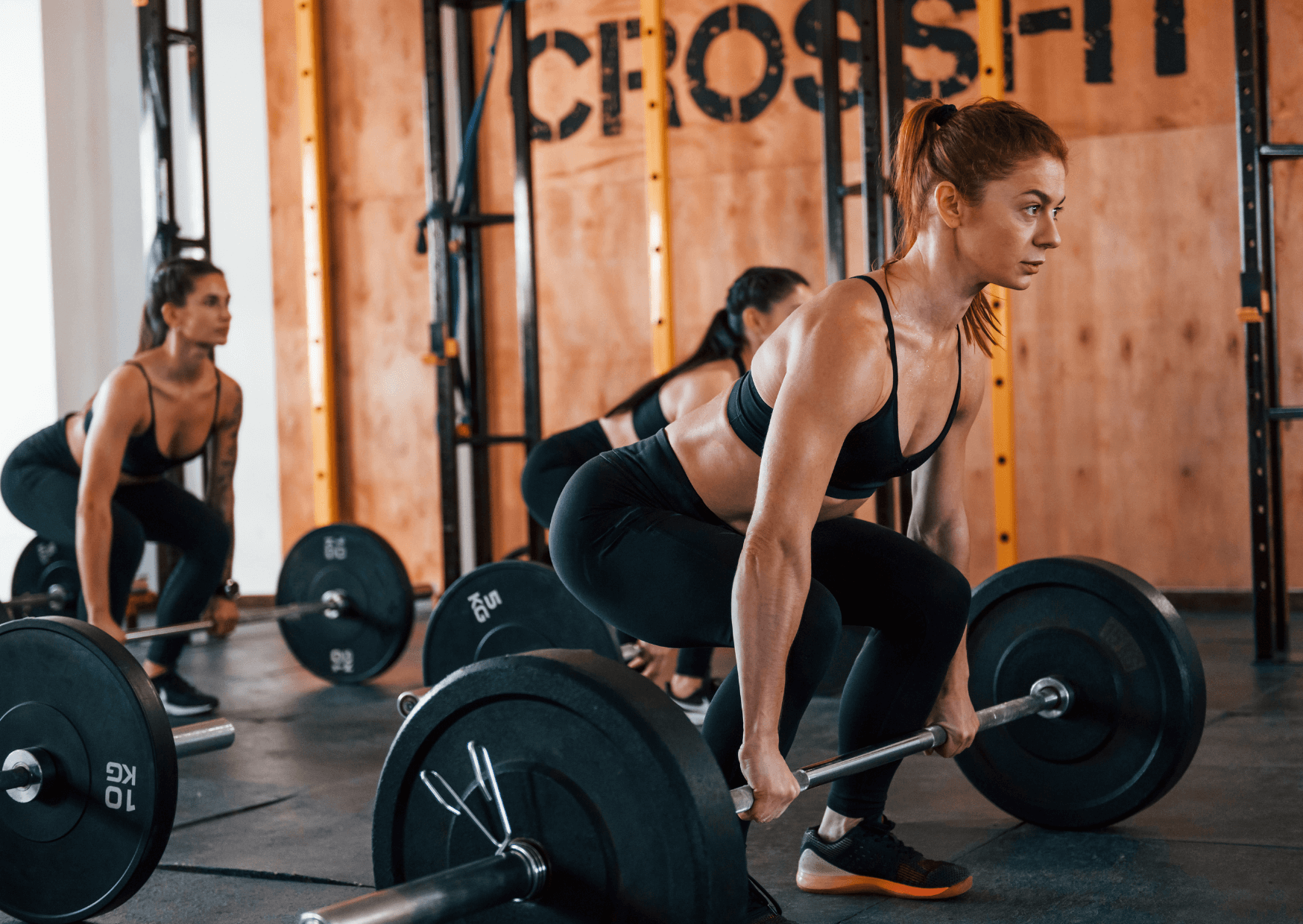 Veja como dominar os principais movimentos de CrossFit com técnica e segurança. Melhore sua performance com este guia completo e detalhado.
