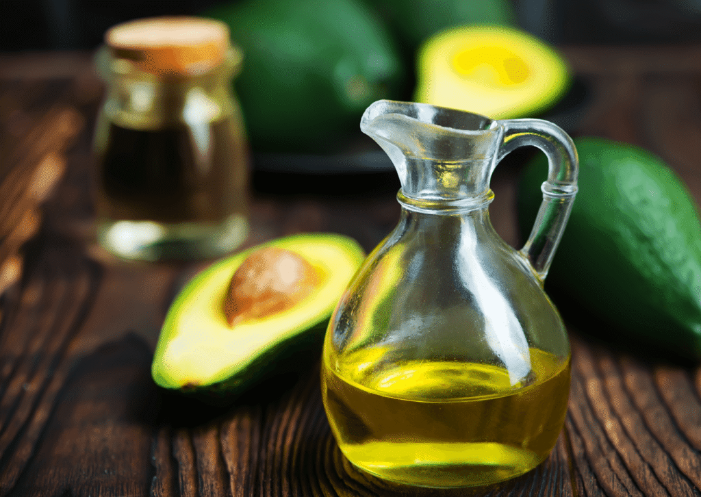 Descubra quais são os melhores alimentos com gorduras boas para impulsionar sua dieta, ter muito mais energia e acelerar a definição!