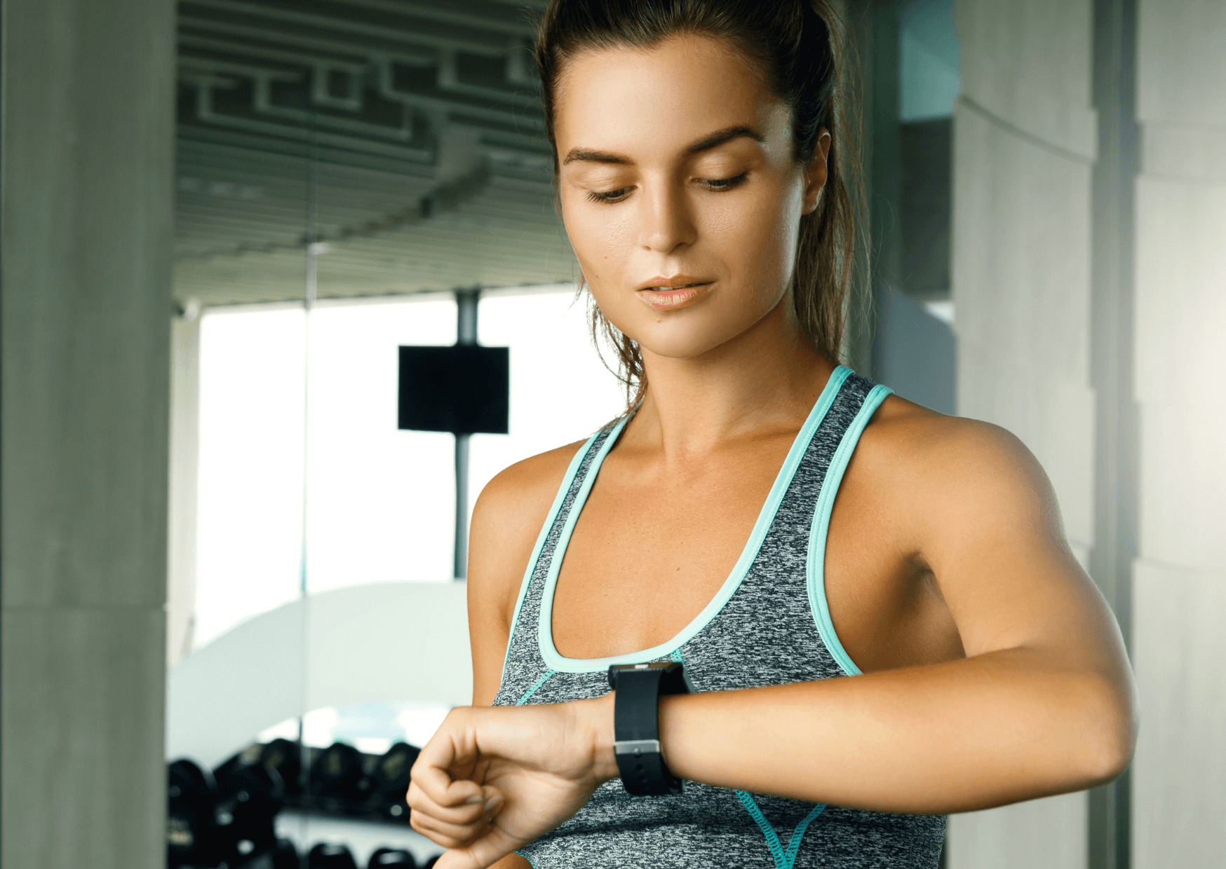 Quer emagrecer com saúde ou orientar seus alunos? Aprenda como calcular o déficit calórico de forma exata, sem mitos e com fórmulas simples.