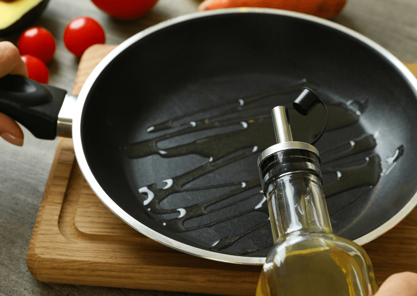 Descubra quais são as melhores gorduras para cozinhar sem perder nutrientes, conheça o ponto de fumaça e otimize a dieta com saúde